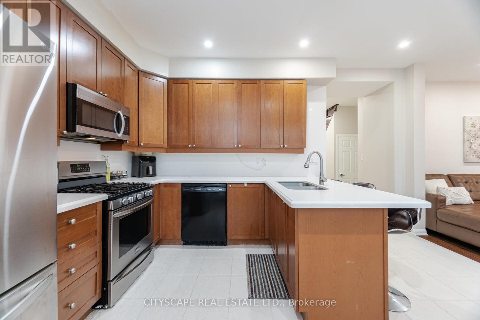 170 Fennamore Terrace, Milton (Ha Harrison), Ontario  L9T 0Y3 - Photo 42 - W12211269