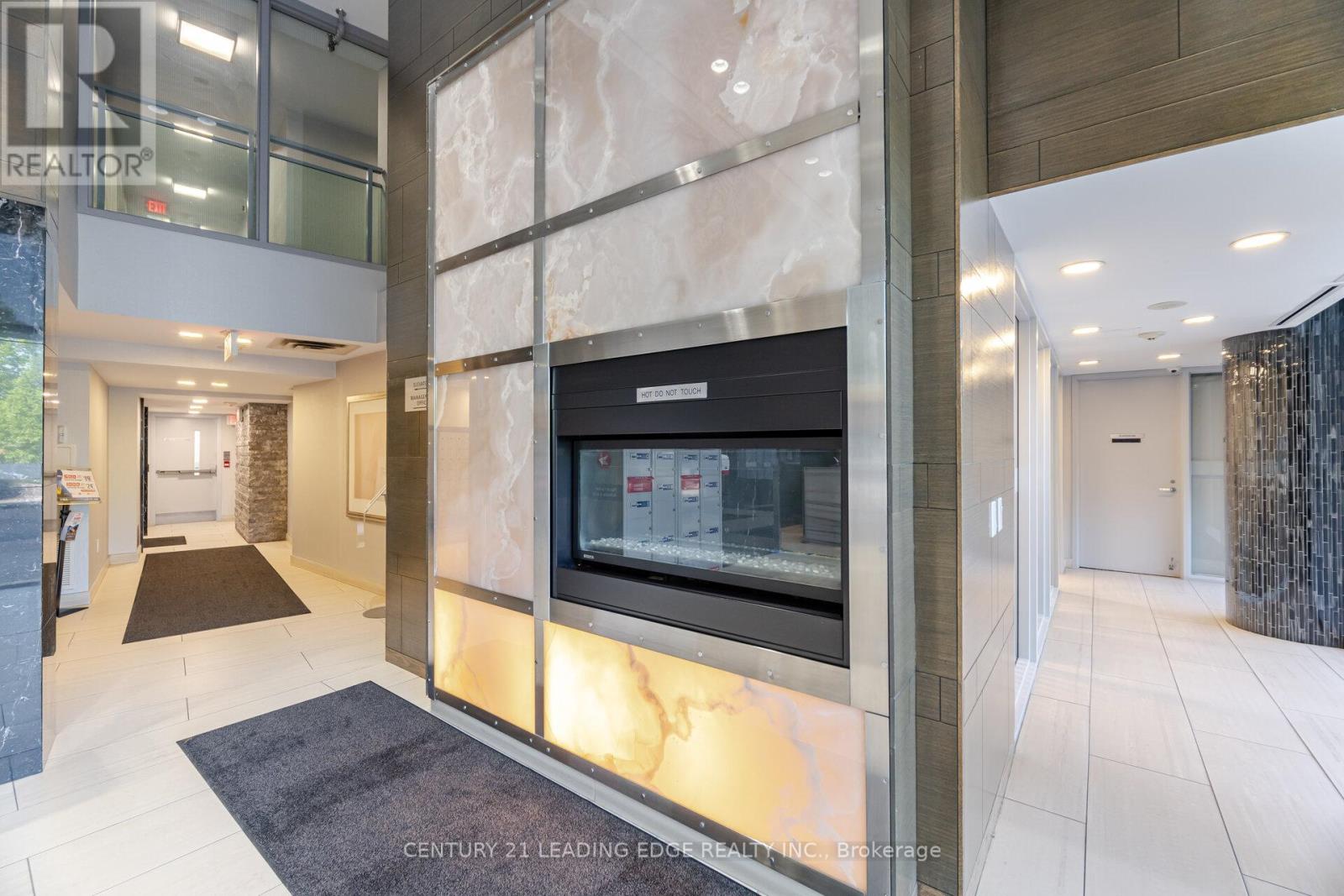 201 - 223 Webb Drive S, Mississauga (City Centre), Ontario  L5B 0E8 - Photo 6 - W12211270
