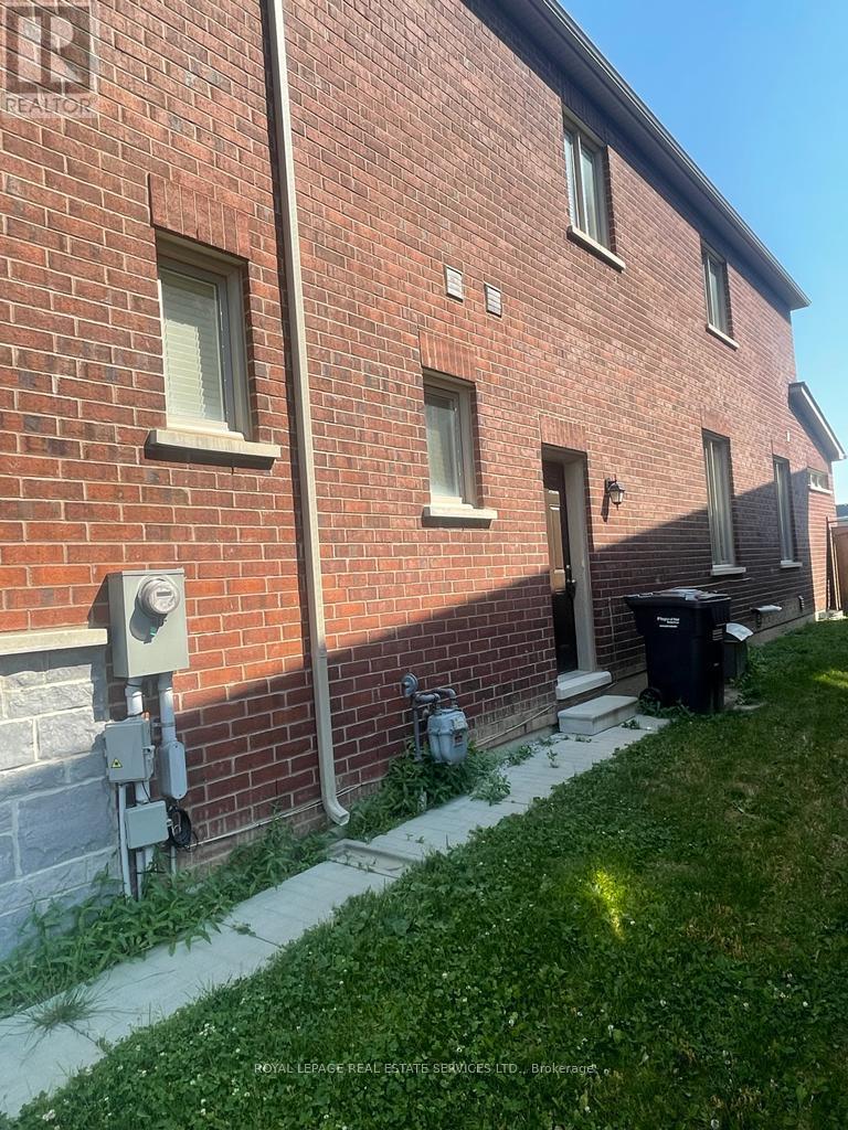 Basement - 16 Little Britain Crescent, Brampton, Ontario  L6Y 6A9 - Photo 3 - W12211272