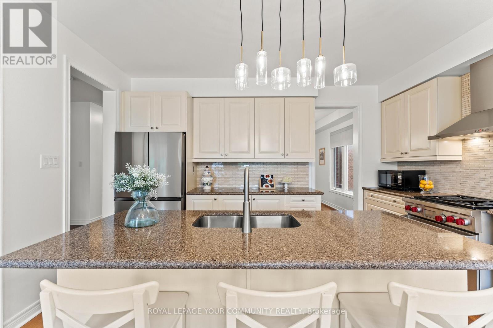 29 Paisley Green Avenue, Caledon, Ontario  L7C 3R8 - Photo 15 - W12211276