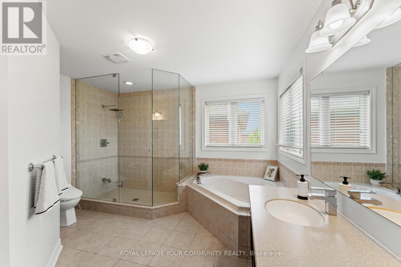 29 Paisley Green Avenue, Caledon, Ontario  L7C 3R8 - Photo 36 - W12211276