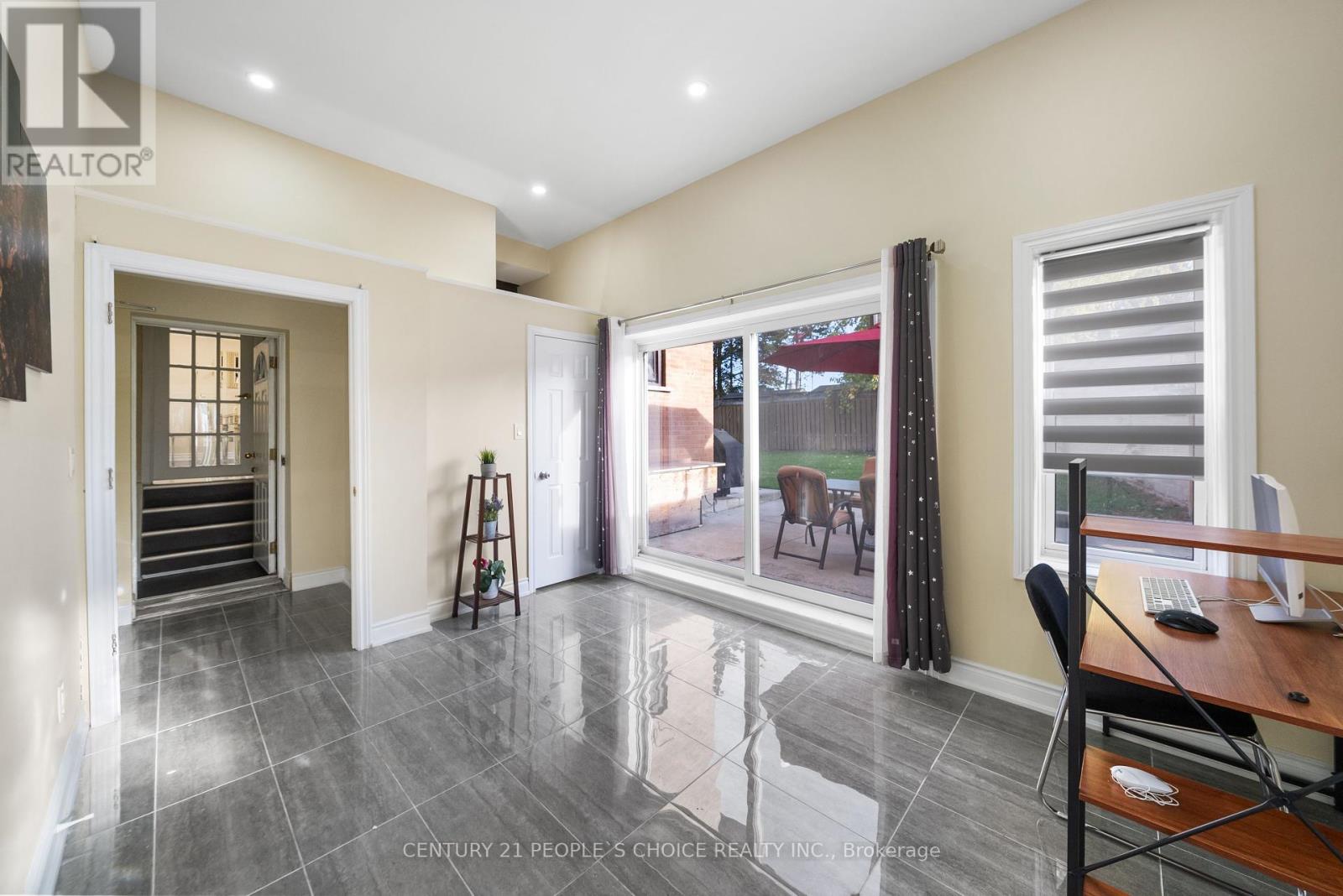 5 Elmhurst Drive, Toronto, Ontario  M9W 2J4 - Photo 37 - W12211281