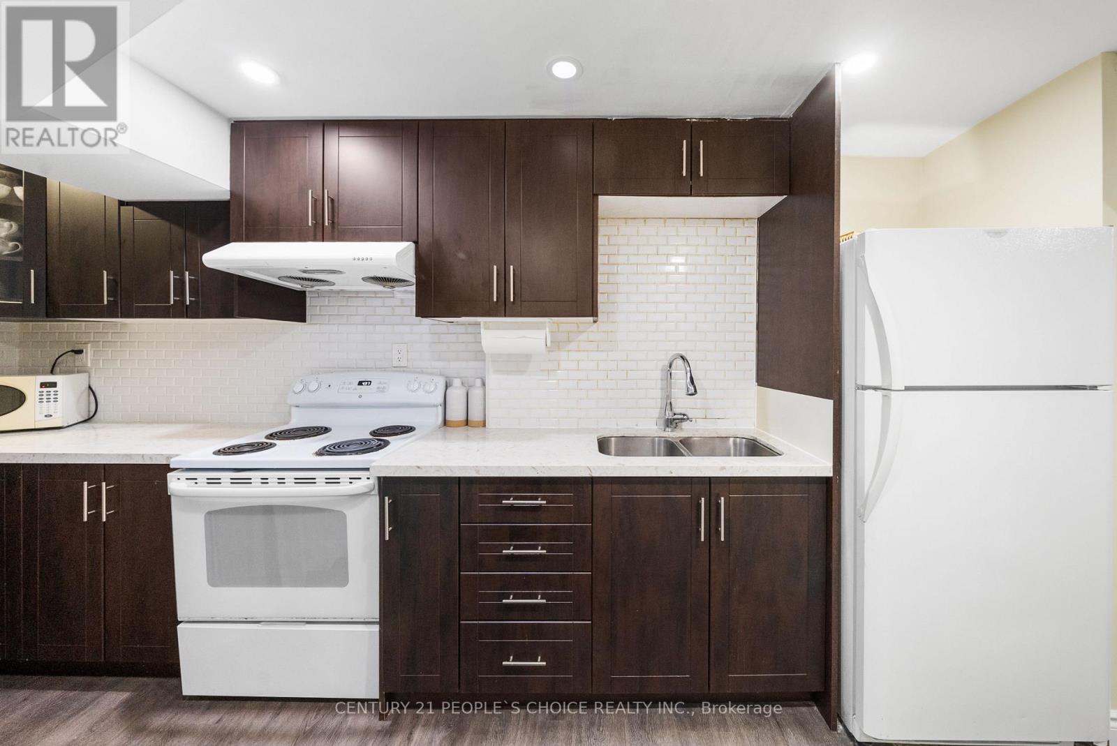 5 Elmhurst Drive, Toronto, Ontario  M9W 2J4 - Photo 42 - W12211281