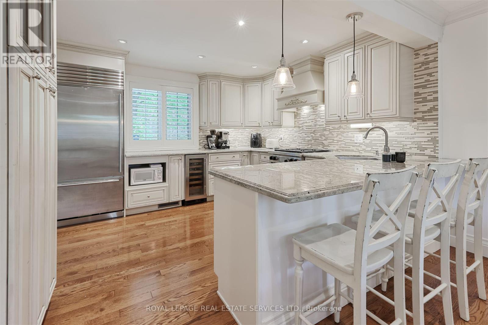 169 Morrison Road, Oakville, Ontario  L6J 4J3 - Photo 11 - W12211292