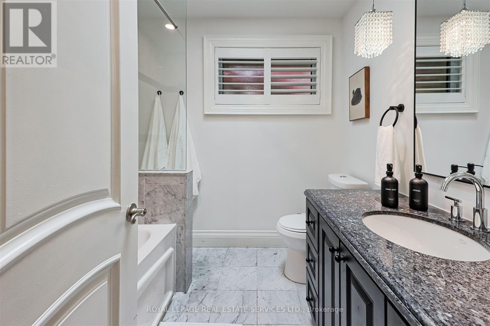 169 Morrison Road, Oakville, Ontario  L6J 4J3 - Photo 20 - W12211292