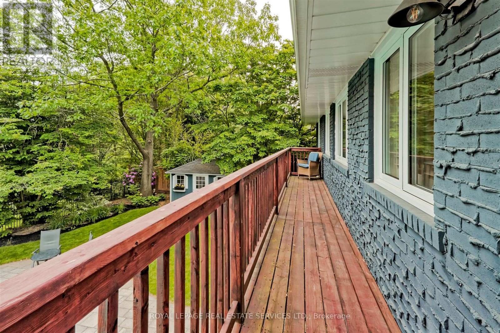 169 Morrison Road, Oakville, Ontario  L6J 4J3 - Photo 9 - W12211292