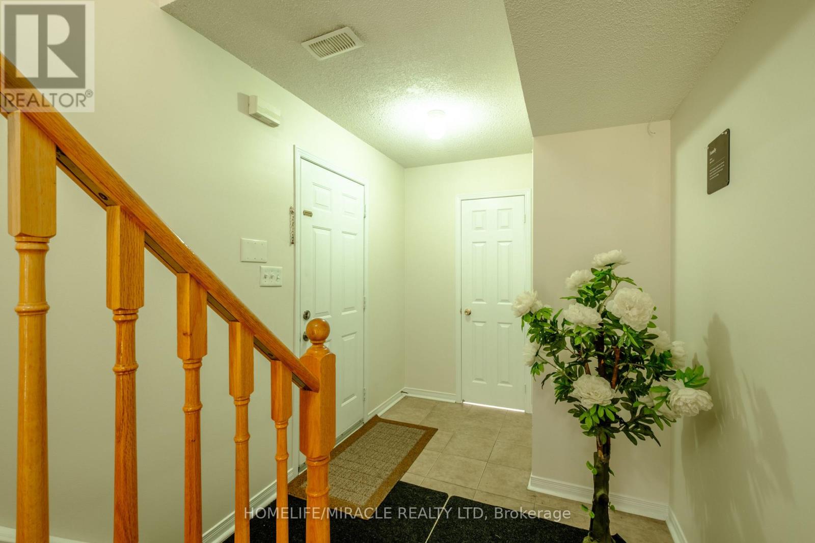 55 - 7035 Rexwood Road, Mississauga, Ontario  L4T 4M7 - Photo 6 - W12188289