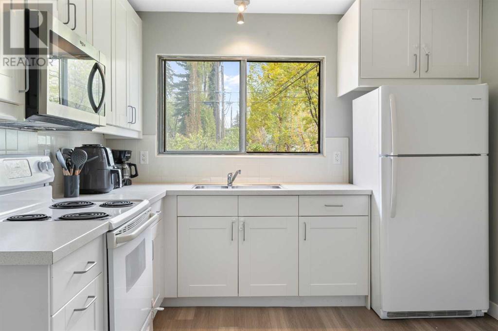 173 Gordon Drive Sw, Calgary, Alberta  T3E 5B1 - Photo 9 - A2228410