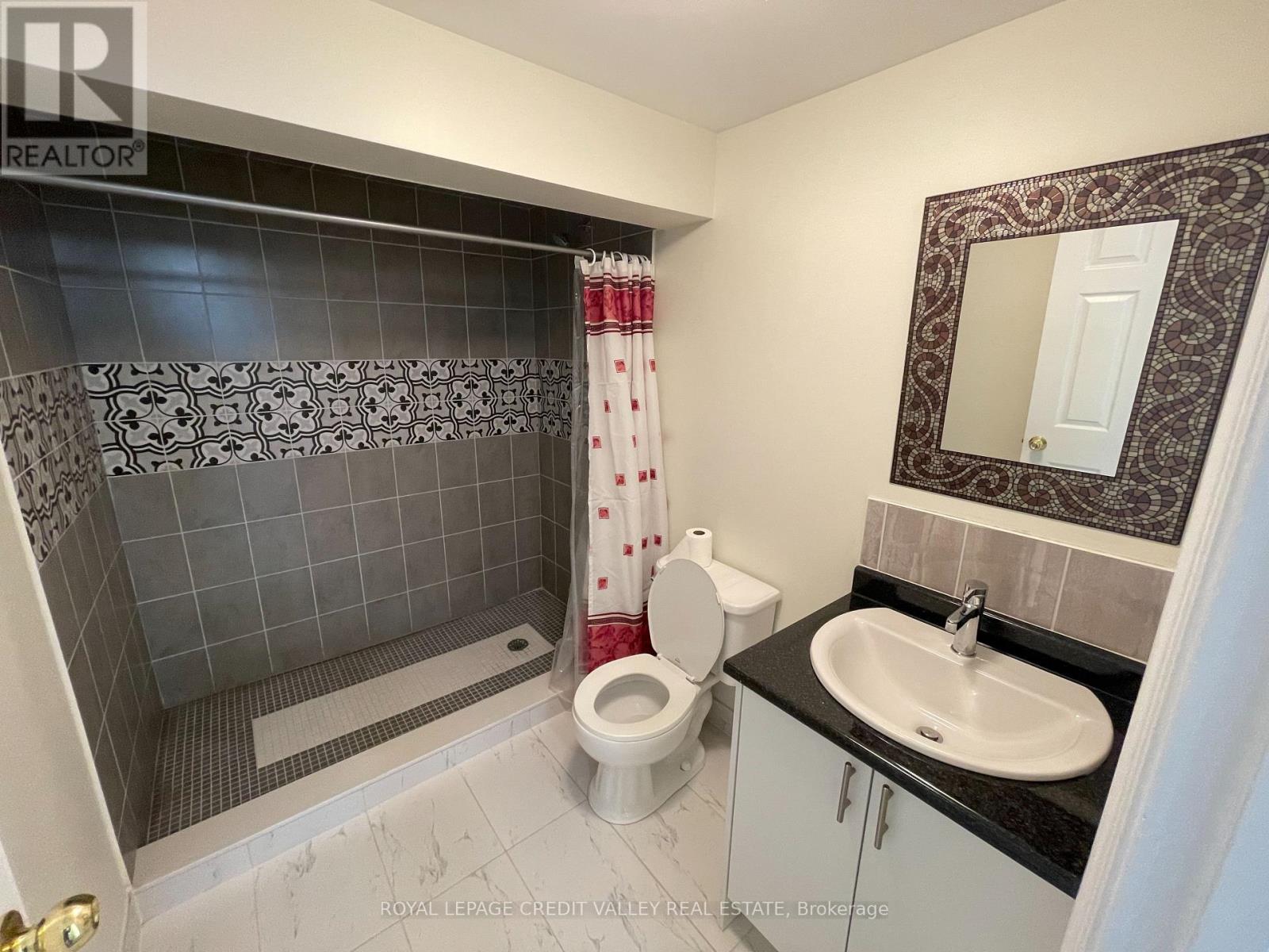 88 Sheridan (Bsmt) Street, Guelph, Ontario  N1E 3T8 - Photo 2 - X12211285
