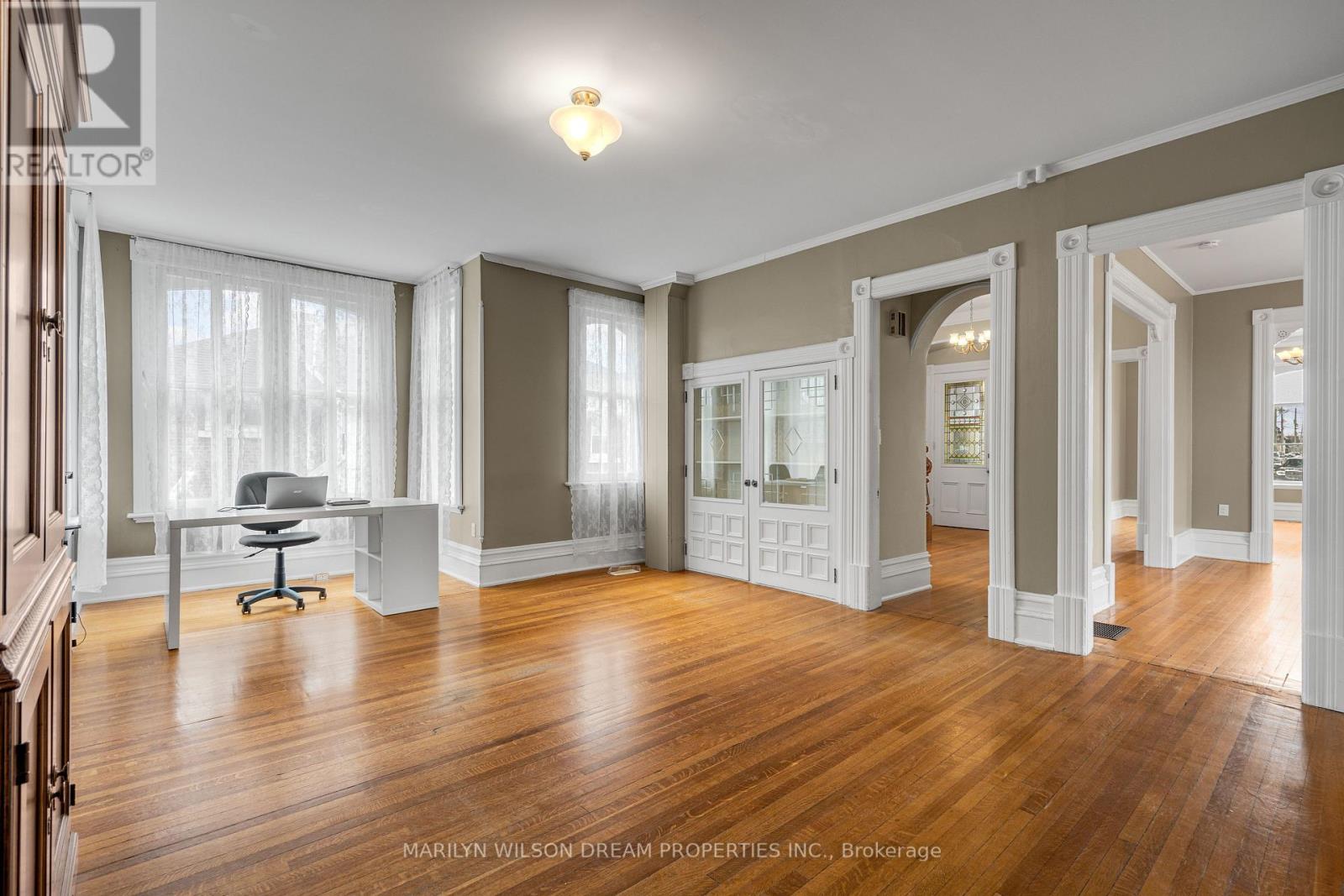 24 Lake Avenue W, Carleton Place, Ontario  K7C 1L4 - Photo 15 - X12057412
