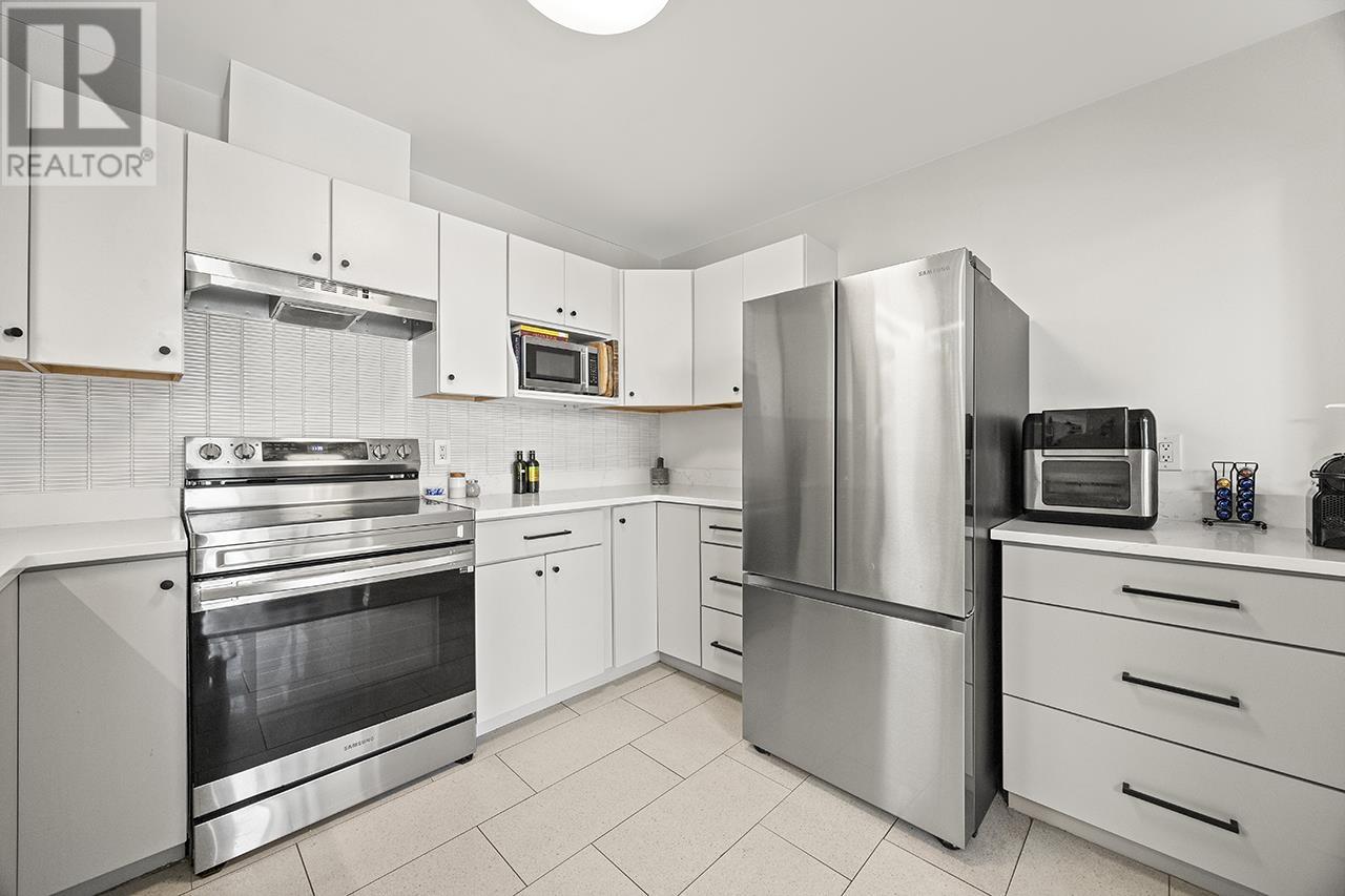 304 7580 Minoru Boulevard, Richmond, British Columbia  V6Y 1Z5 - Photo 11 - R3013668