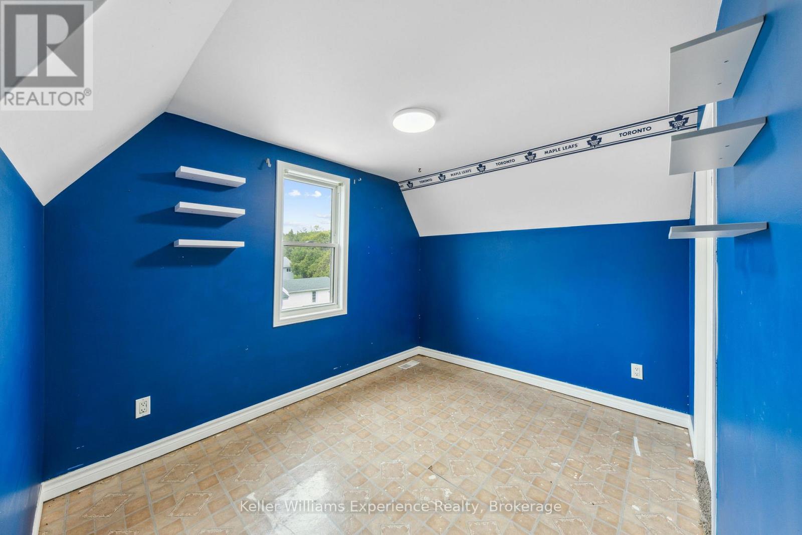 95 Fox Street, Penetanguishene, Ontario L9M 1C8 - Photo 16 - S12189664