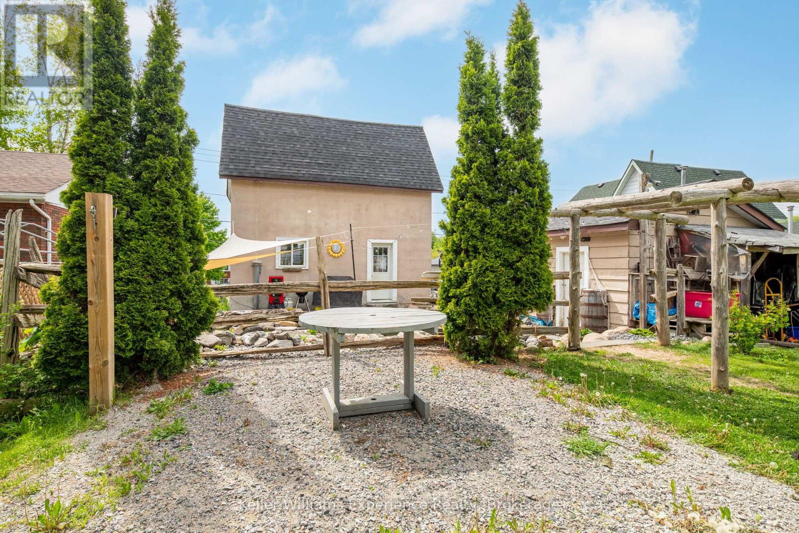 95 Fox Street, Penetanguishene, Ontario L9M 1C8 - Photo 23 - S12189664