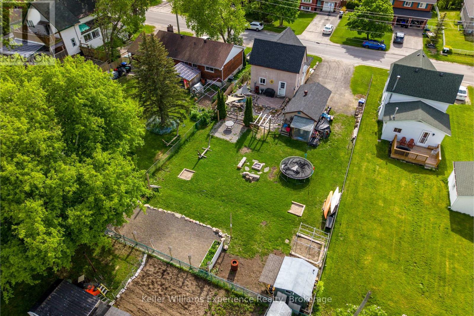 95 Fox Street, Penetanguishene, Ontario L9M 1C8 - Photo 27 - S12189664