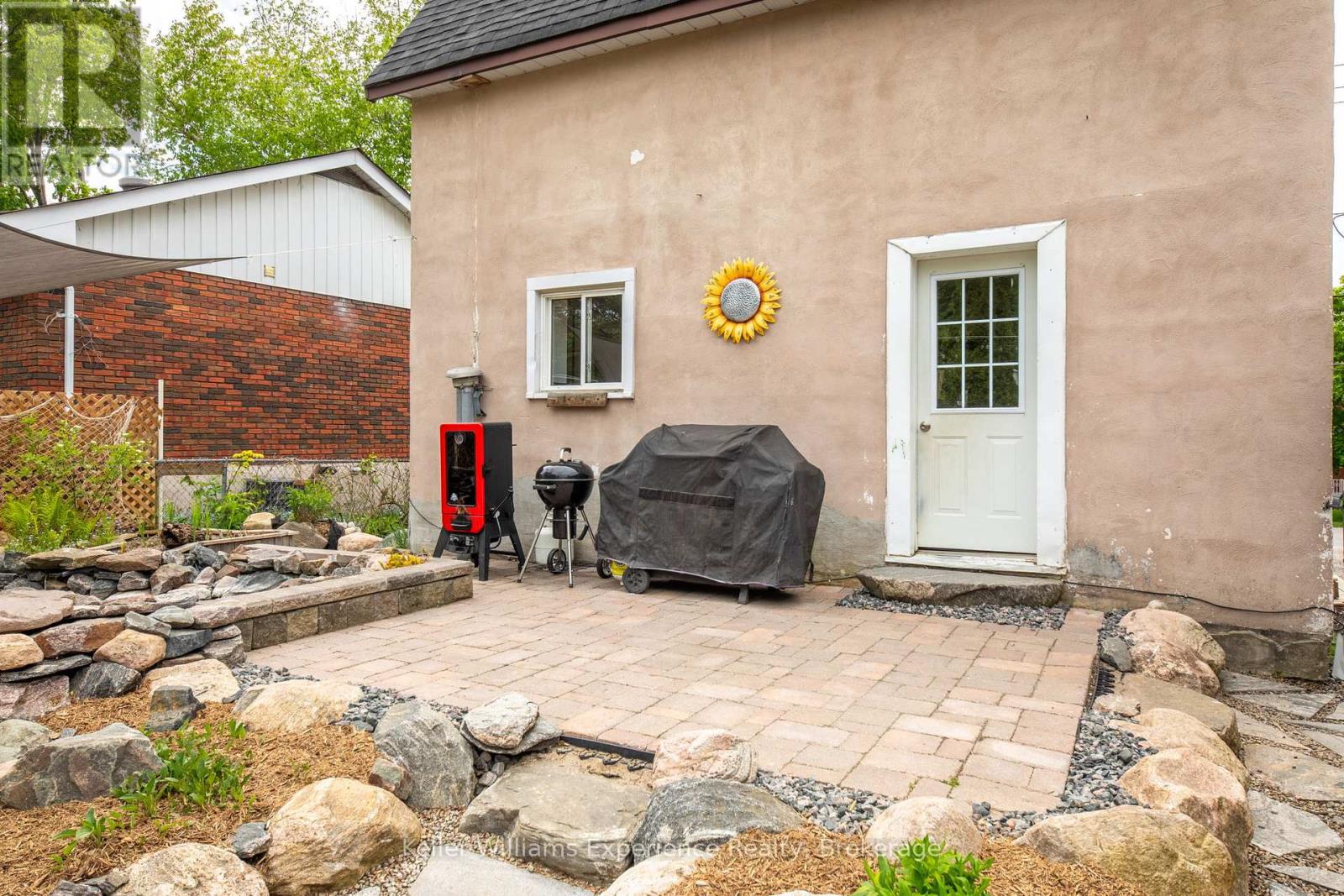 95 Fox Street, Penetanguishene, Ontario L9M 1C8 - Photo 5 - S12189664
