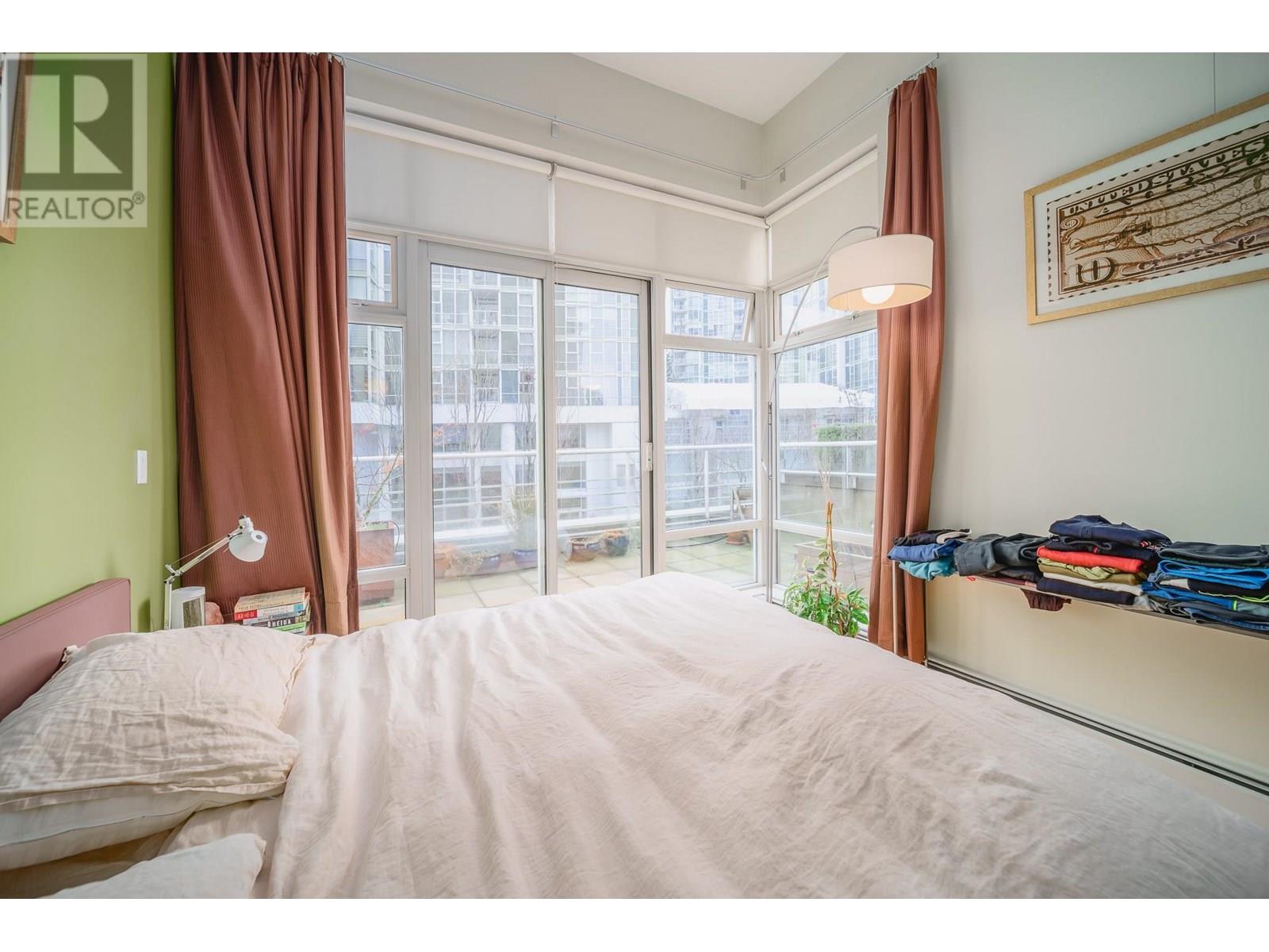 301 198 Aquarius Mews, Vancouver, British Columbia  V6Z 2Y4 - Photo 13 - R3013985