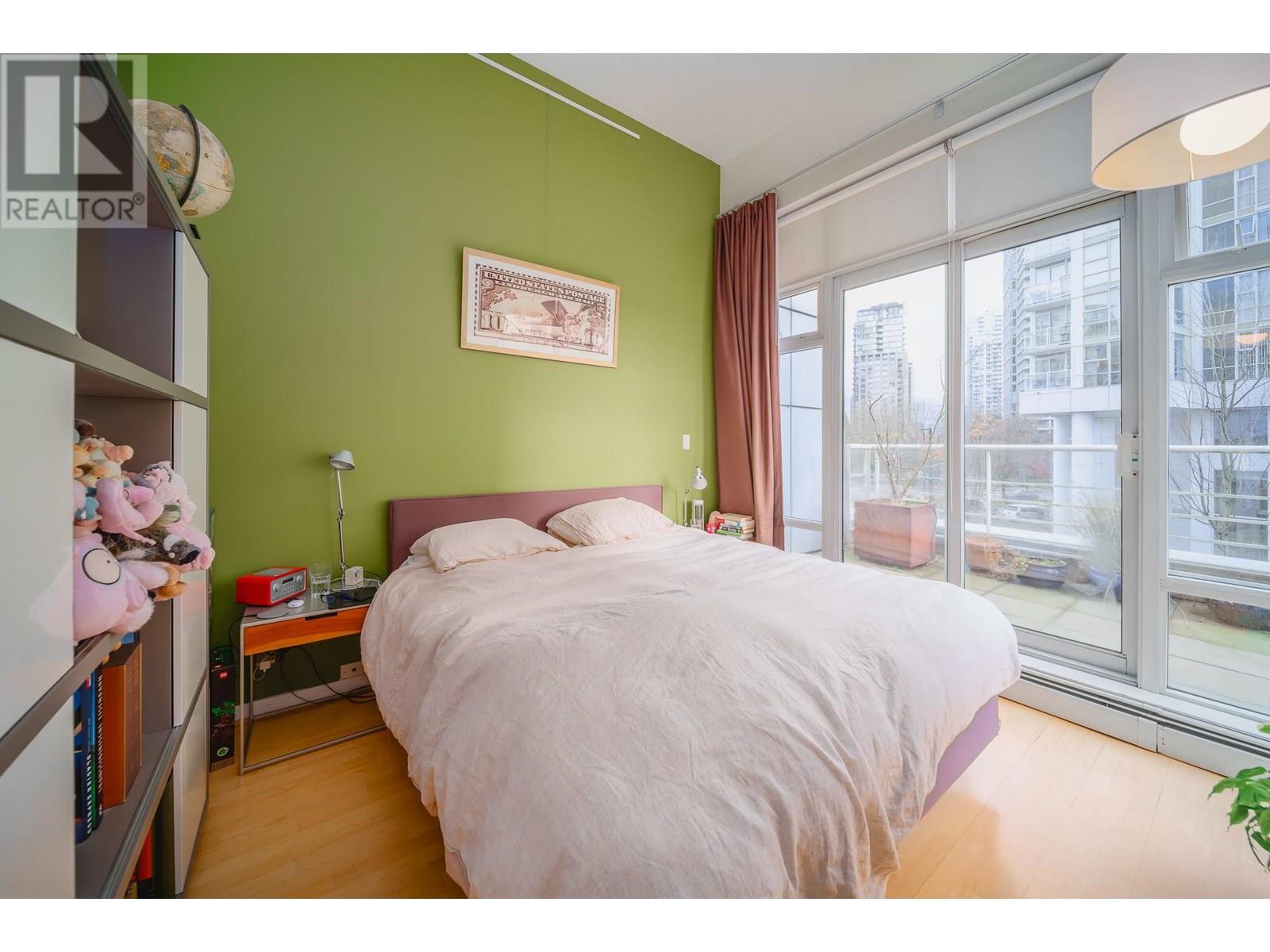 301 198 Aquarius Mews, Vancouver, British Columbia  V6Z 2Y4 - Photo 14 - R3013985