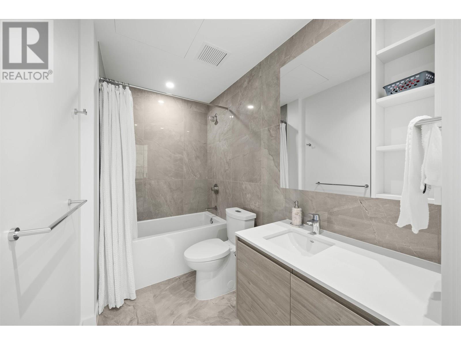 2202 680 Quayside Drive, New Westminster, British Columbia  V3M 0P2 - Photo 17 - R3014005