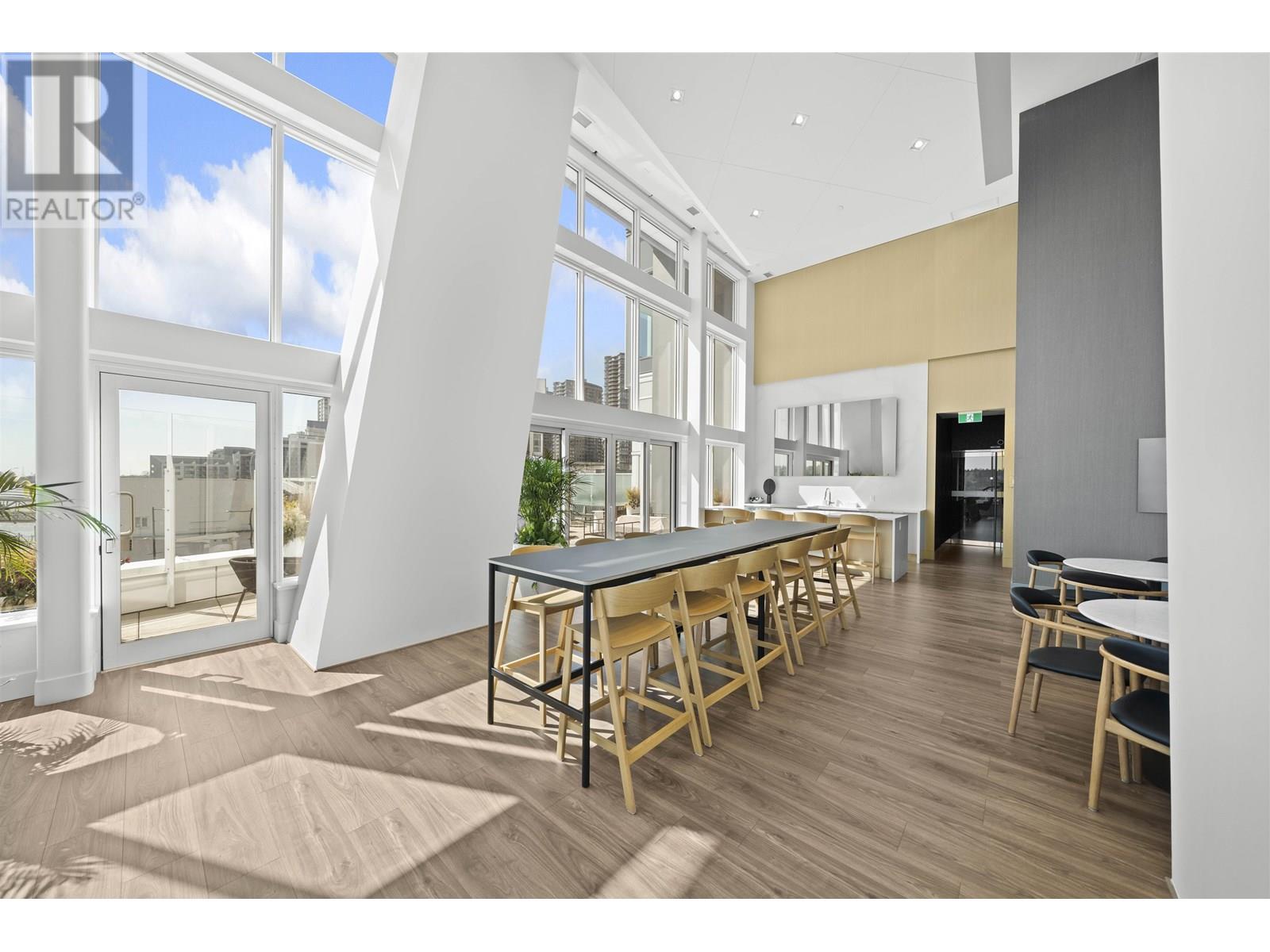 2202 680 Quayside Drive, New Westminster, British Columbia  V3M 0P2 - Photo 32 - R3014005