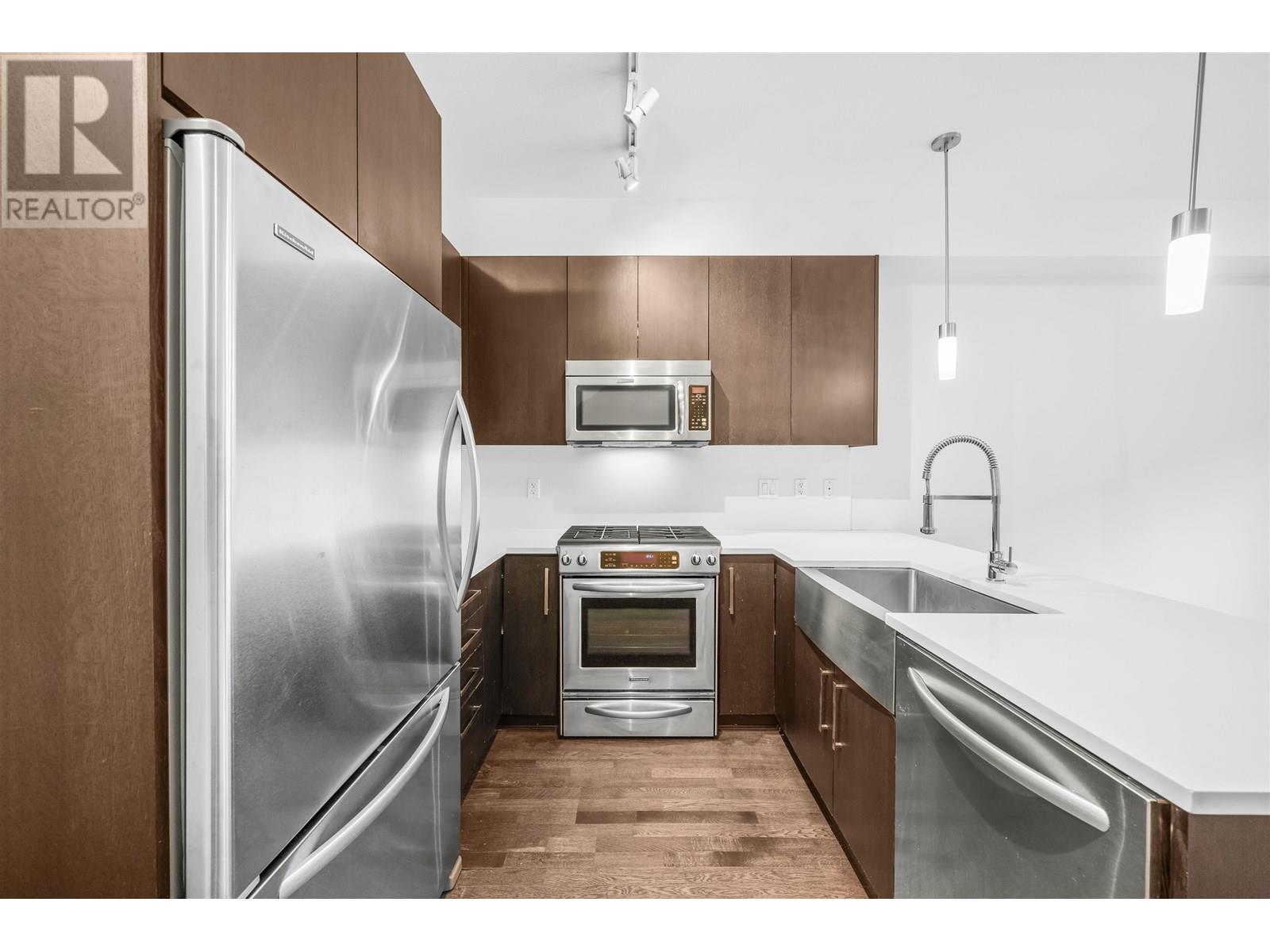 703 8485 New Haven Close, Burnaby, British Columbia  V5J 0B7 - Photo 3 - R3014021