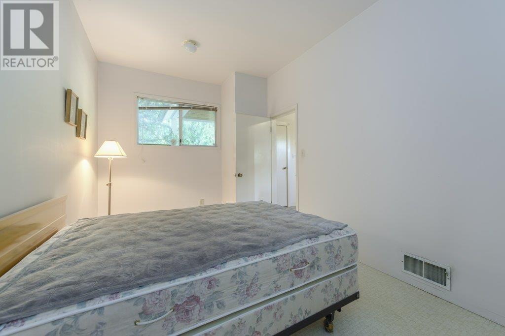 535 W 15th Street, North Vancouver, British Columbia  V7M 1S8 - Photo 15 - R3014004