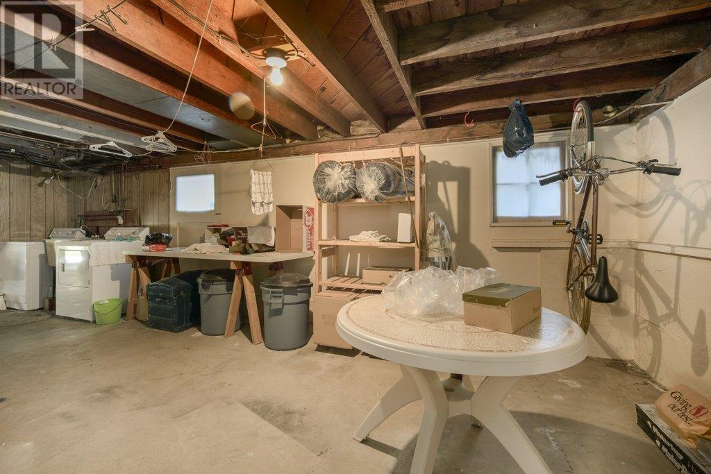 535 W 15th Street, North Vancouver, British Columbia  V7M 1S8 - Photo 22 - R3014004