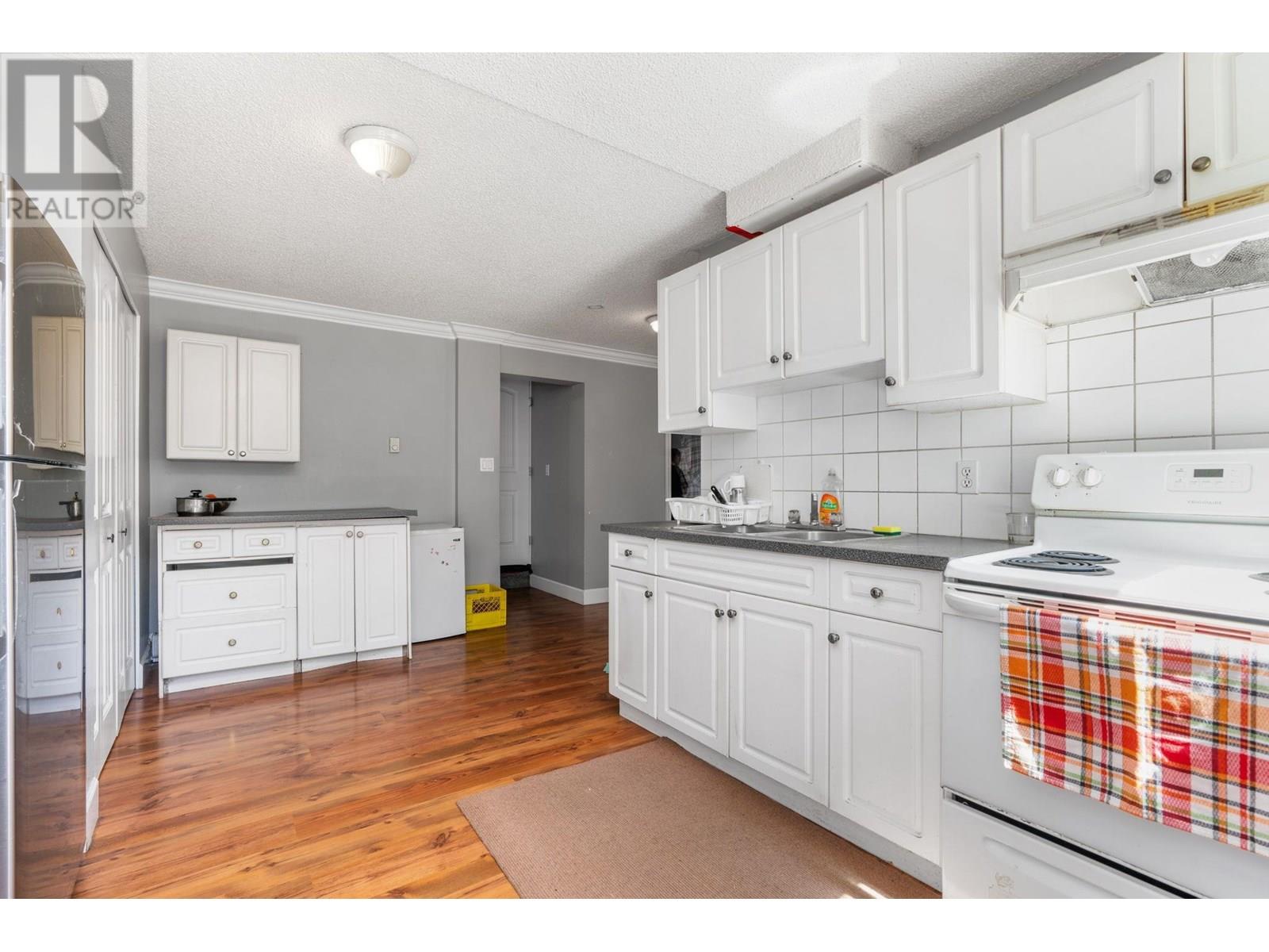 22950 Cliff Avenue, Maple Ridge, British Columbia  V2X 7Z9 - Photo 14 - R3014007