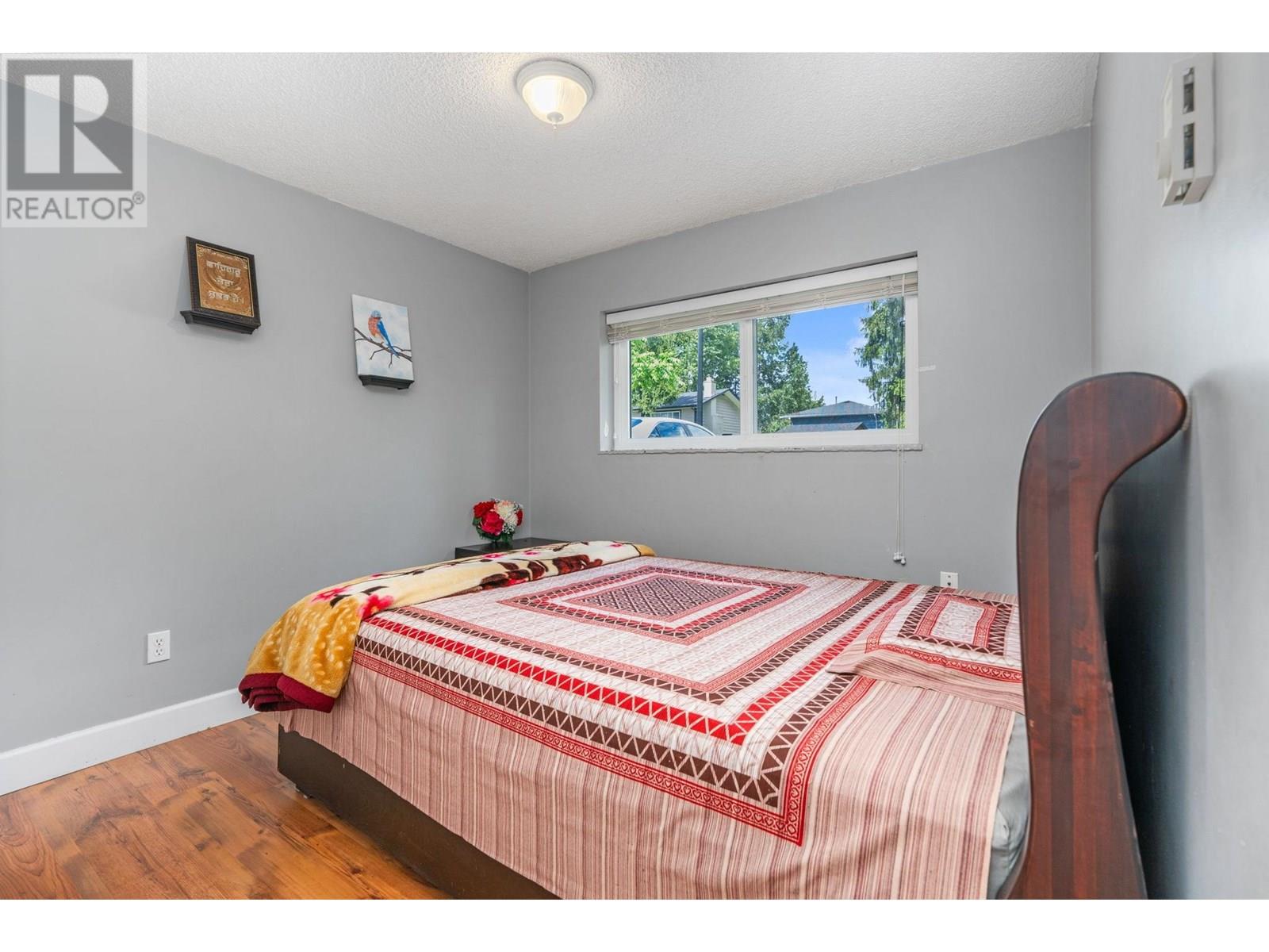 22950 Cliff Avenue, Maple Ridge, British Columbia  V2X 7Z9 - Photo 15 - R3014007