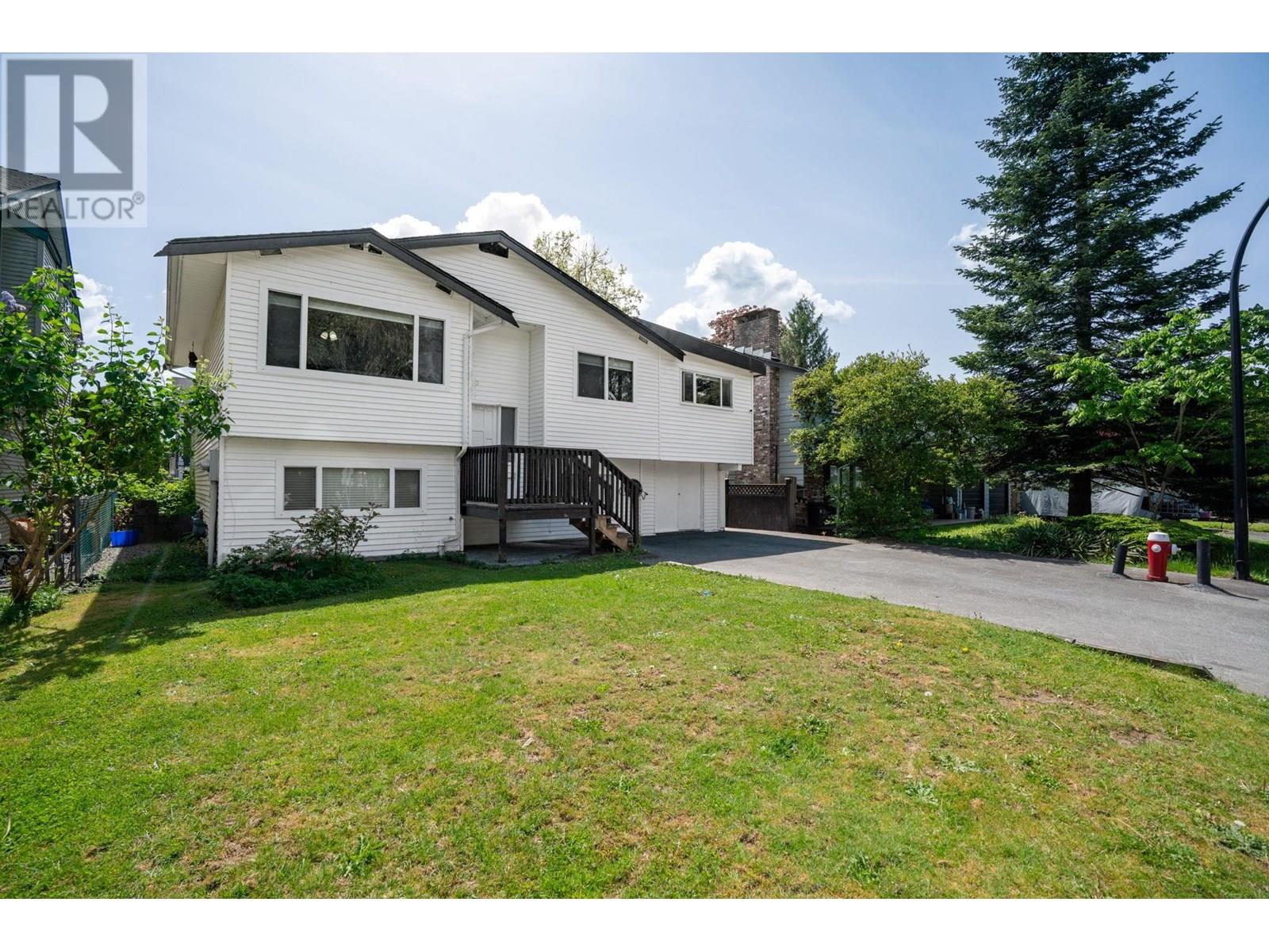 22950 Cliff Avenue, Maple Ridge, British Columbia  V2X 7Z9 - Photo 3 - R3014007