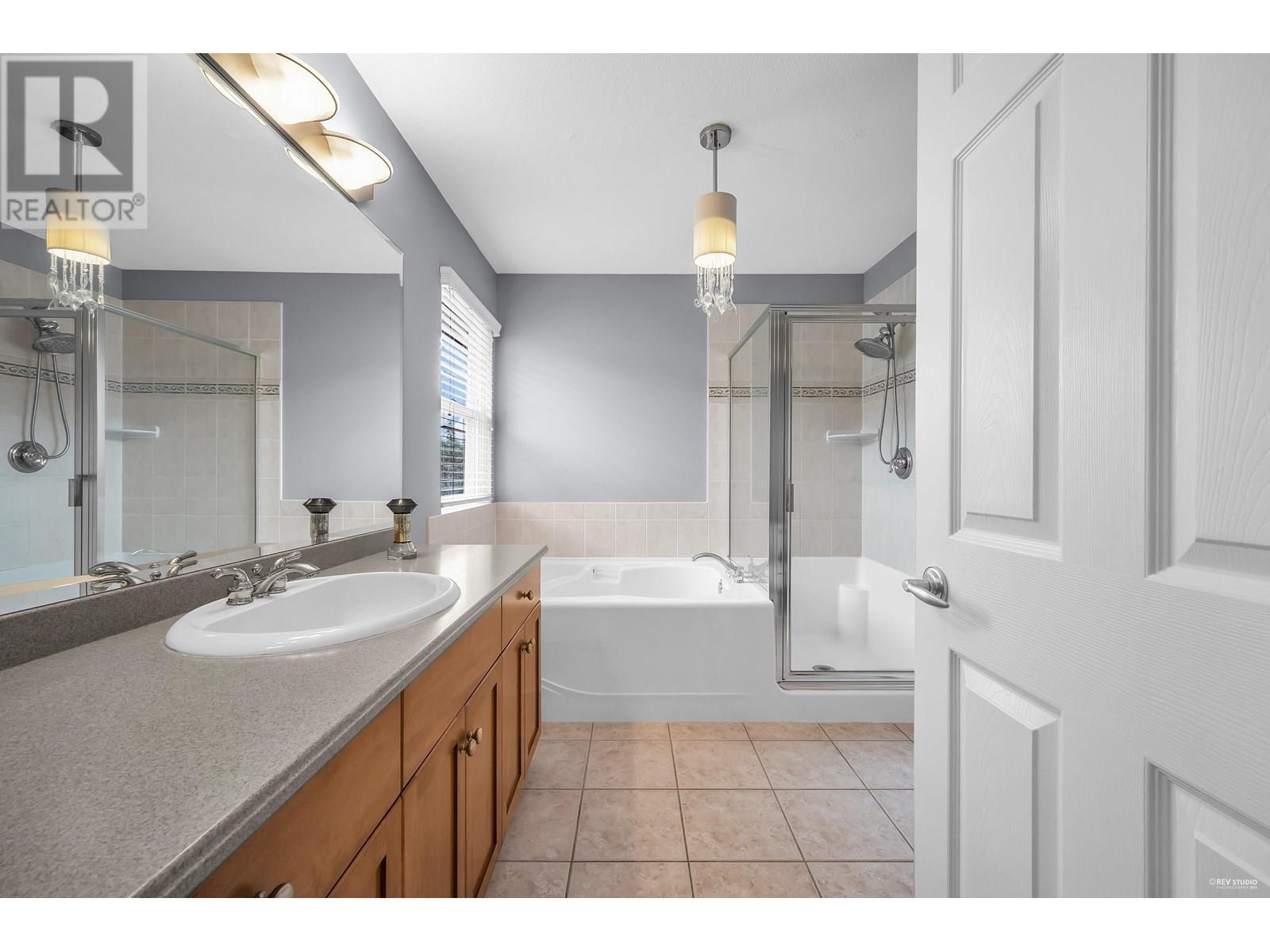 3269 Chartwell Grn, Coquitlam, British Columbia  V3E 3M9 - Photo 21 - R3014017