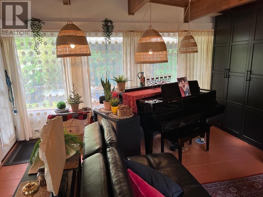 3004 Starlight Way, Coquitlam, British Columbia  V3C 3P6 - Photo 8 - R3014027