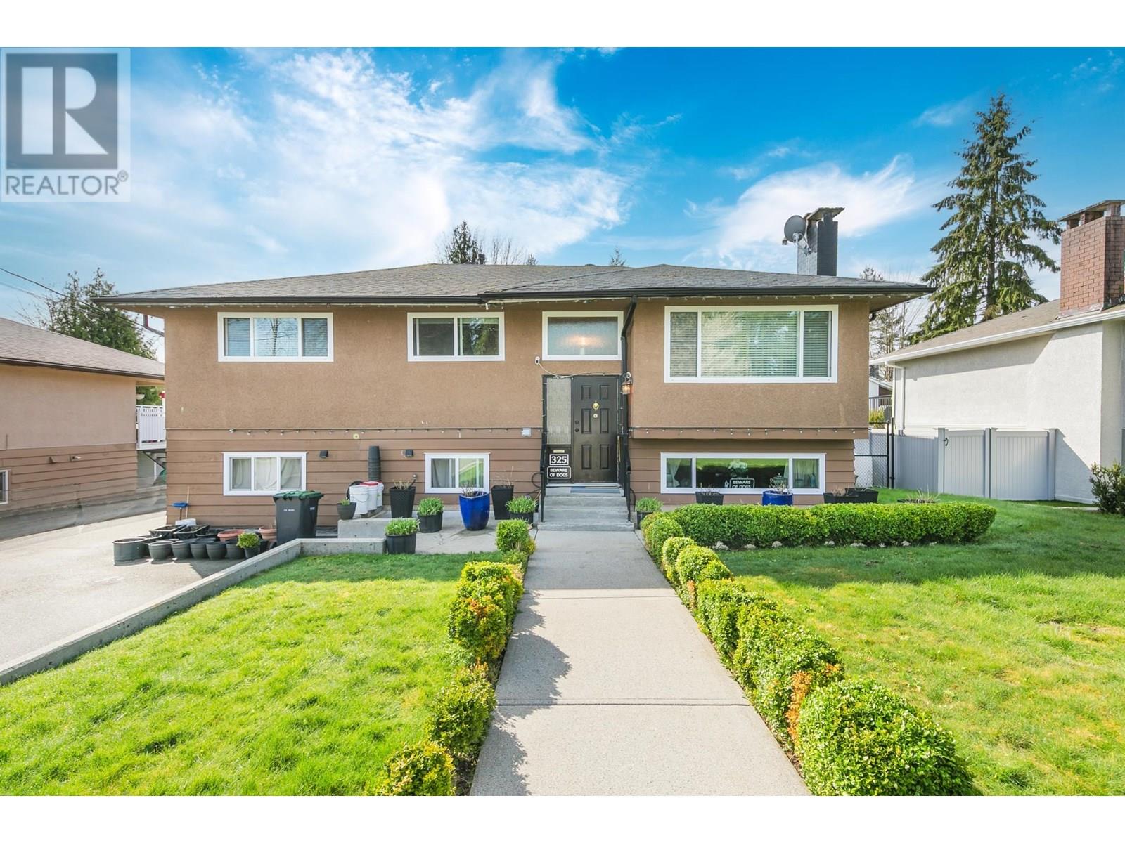 325 Seaview Drive, Port Moody, British Columbia  V3H 1P1 - Photo 2 - R3014036