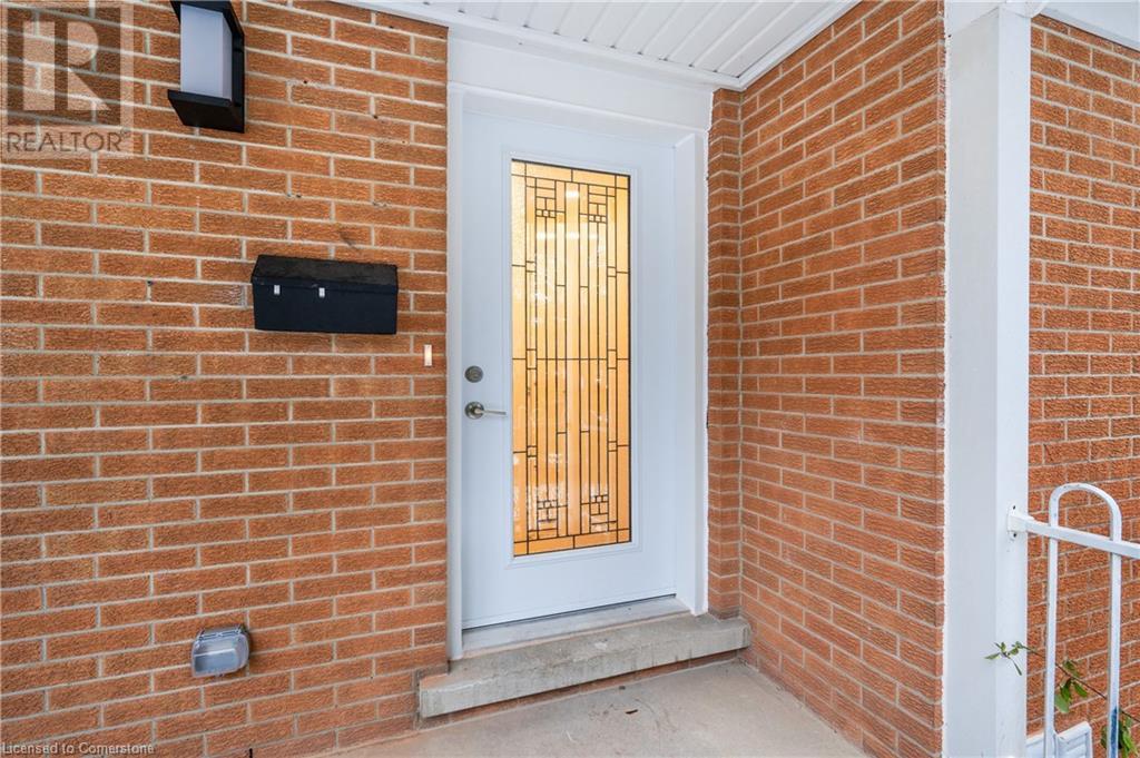 348 Forest Hill Drive Unit# Main, Kitchener, Ontario  N2M 4H2 - Photo 8 - 40739541