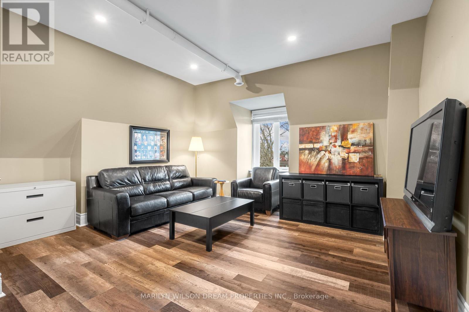 24 Lake Avenue W, Carleton Place, Ontario  K7C 1L4 - Photo 34 - X12057419