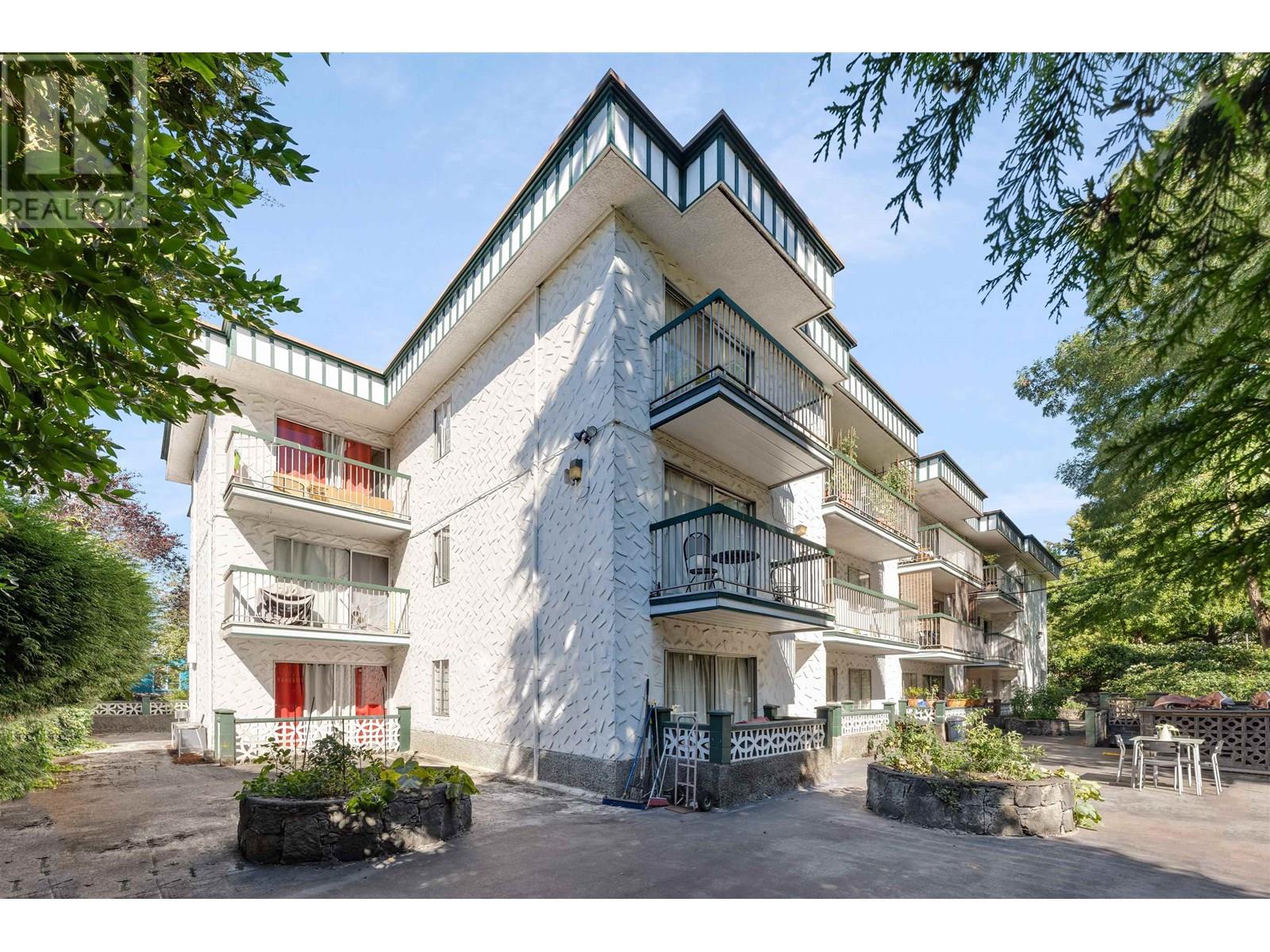 110 W 10th Avenue, Vancouver, British Columbia  V5Y 1R8 - Photo 2 - C8069895