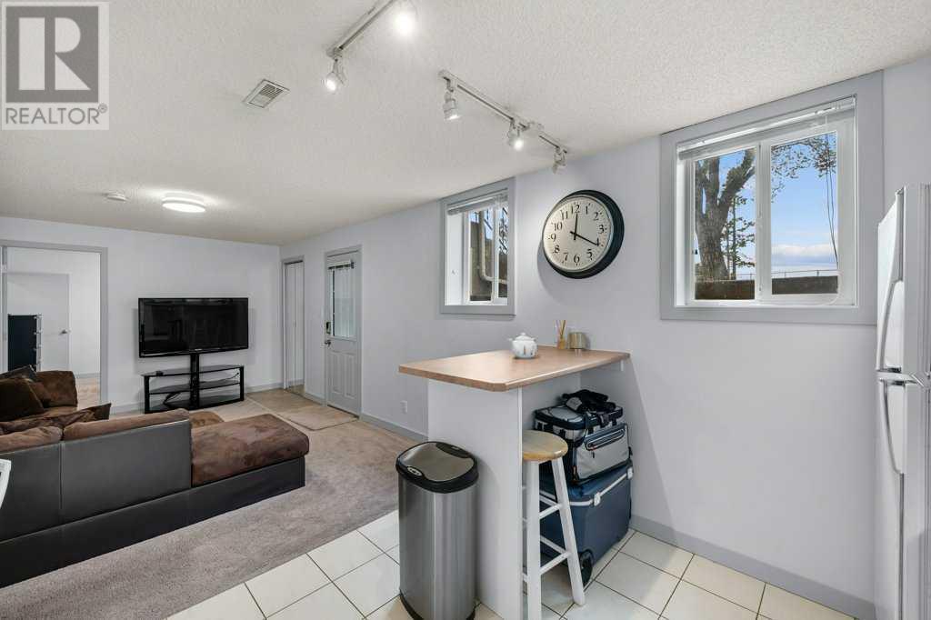 1408 Remington Road Ne, Calgary, Alberta  T2E 5K5 - Photo 27 - A2221895
