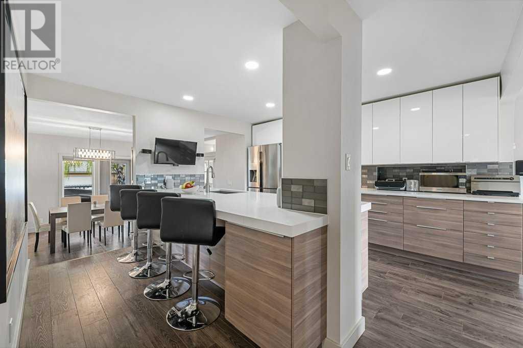 1408 Remington Road Ne, Calgary, Alberta  T2E 5K5 - Photo 3 - A2221895