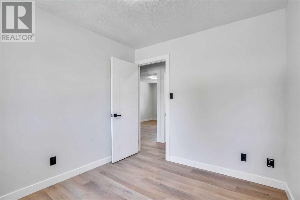 1344 Lake Michigan Crescent Se, Calgary, Alberta  T2J 3G1 - Photo 18 - A2226234