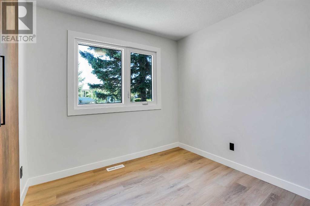 1344 Lake Michigan Crescent Se, Calgary, Alberta  T2J 3G1 - Photo 19 - A2226234