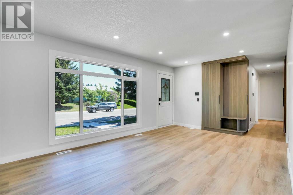 1344 Lake Michigan Crescent Se, Calgary, Alberta  T2J 3G1 - Photo 8 - A2226234