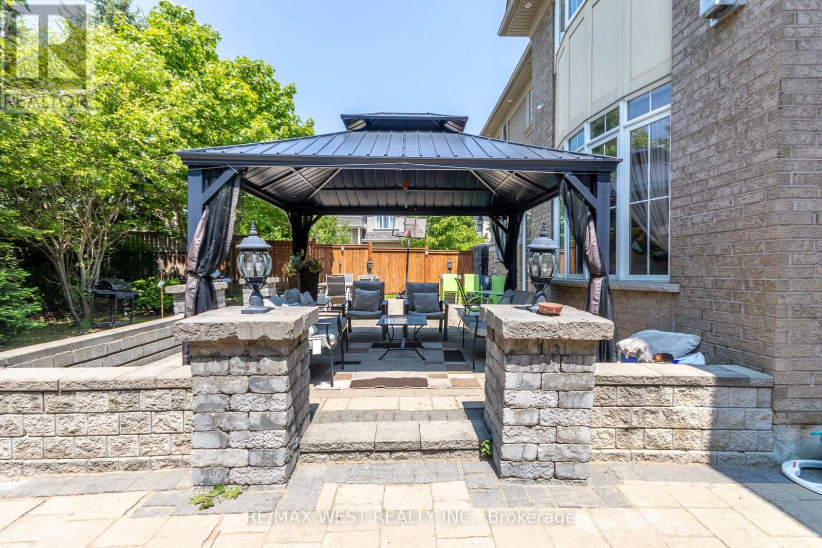 2 Dolby Crescent, Ajax (Northeast Ajax), Ontario  L1Z 0E1 - Photo 37 - E12209669