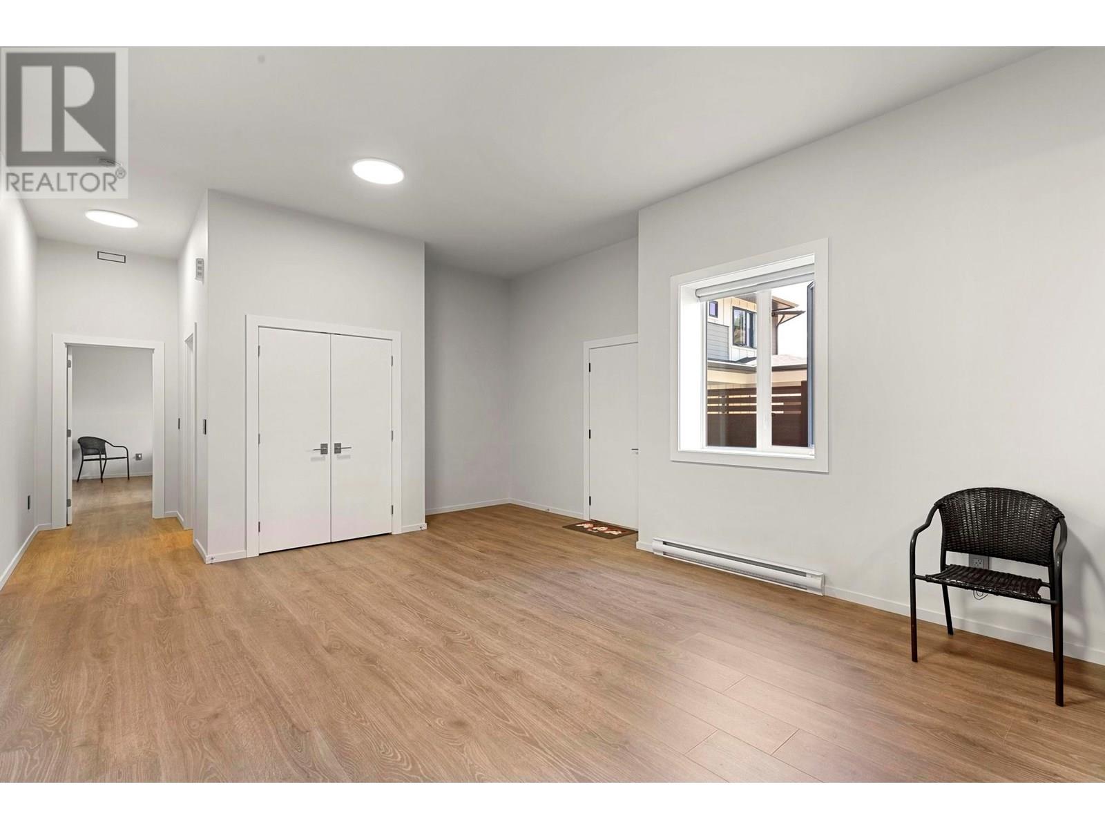 5546 Upper Mission Drive, Kelowna, British Columbia  V1W 5M4 - Photo 48 - 10335440