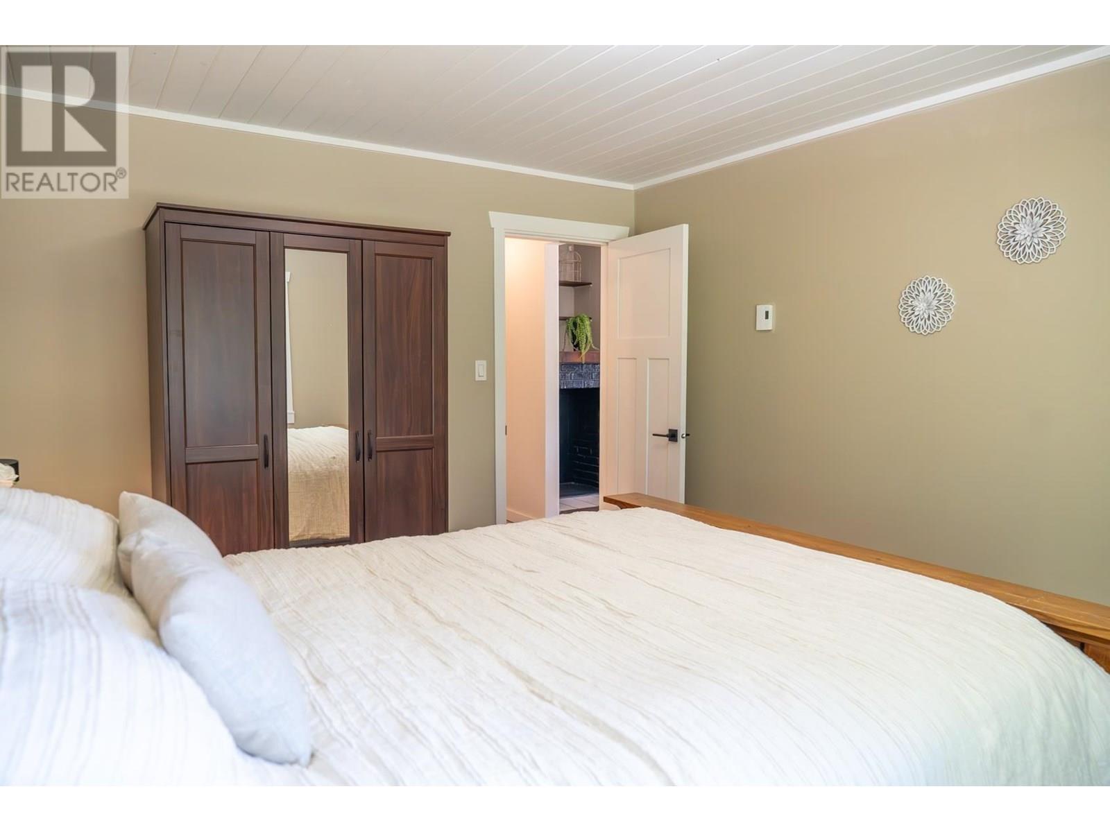 9907 Gowlland Point Road, Pender Island, British Columbia  V0N 2M3 - Photo 18 - R3013553