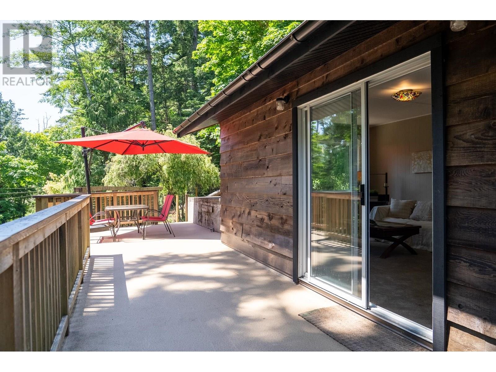 9907 Gowlland Point Road, Pender Island, British Columbia  V0N 2M3 - Photo 4 - R3013553