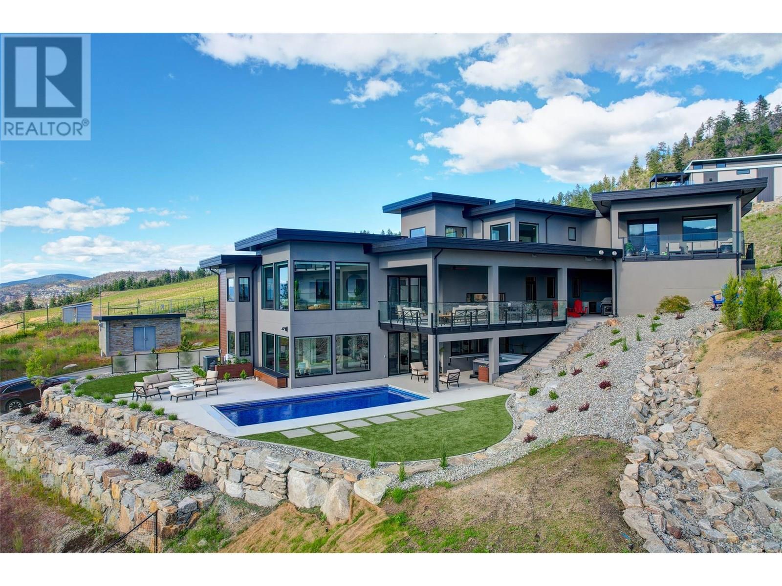 3645 McKinley Beach Drive, Kelowna, British Columbia