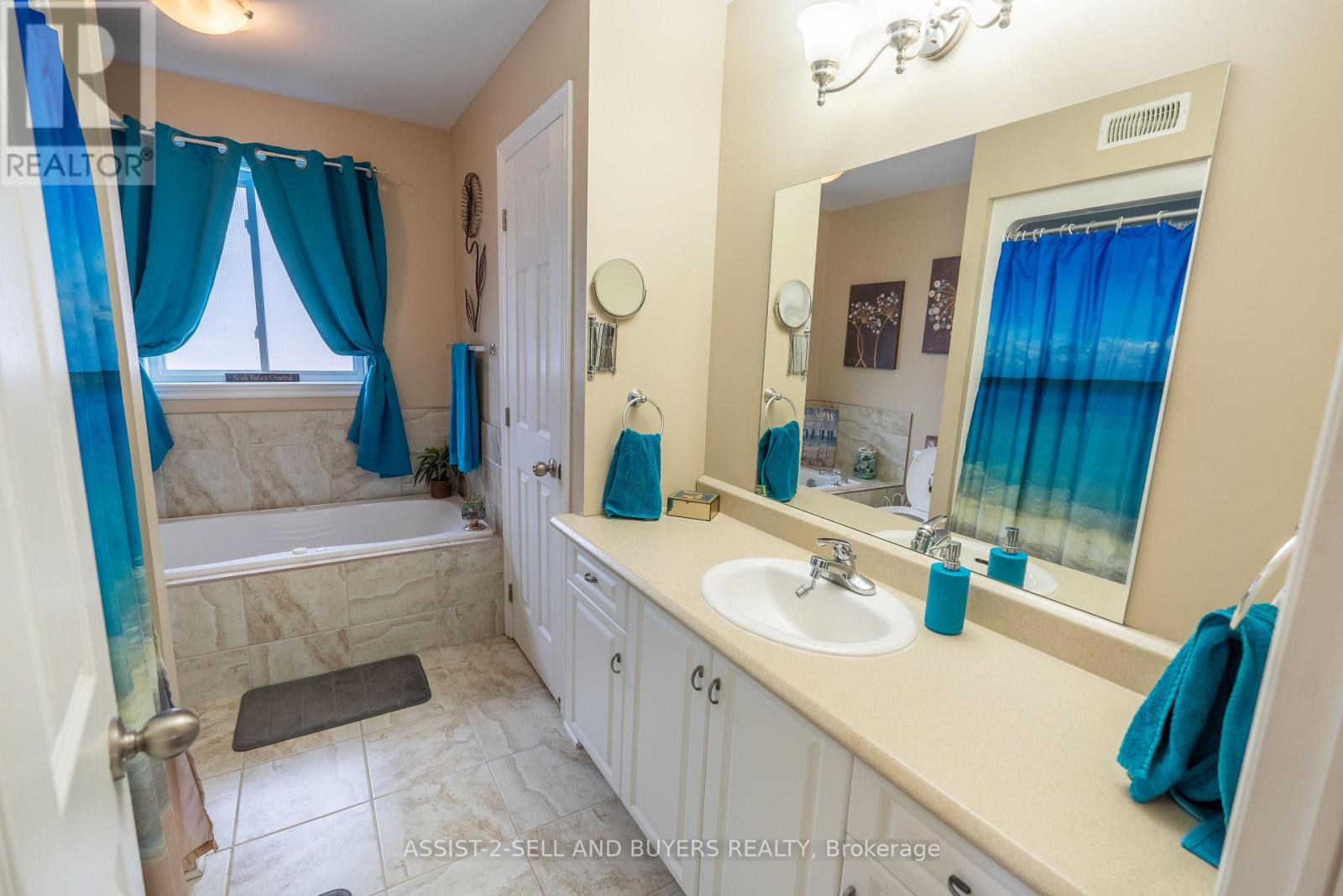 300 Glen Nora Drive, Cornwall, Ontario  K6H 0A8 - Photo 21 - X12211300