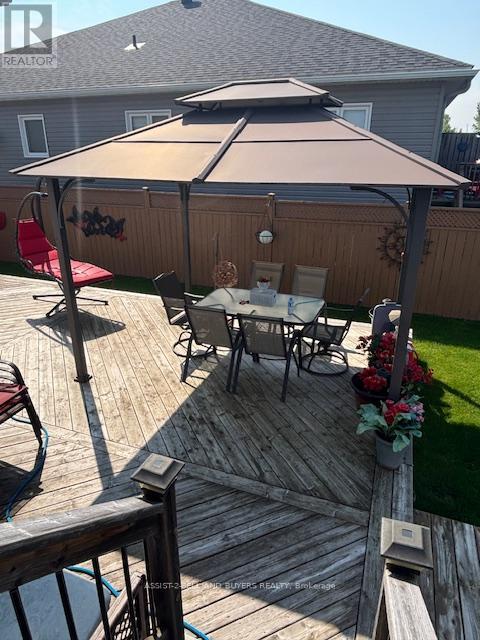 300 Glen Nora Drive, Cornwall, Ontario  K6H 0A8 - Photo 38 - X12211300