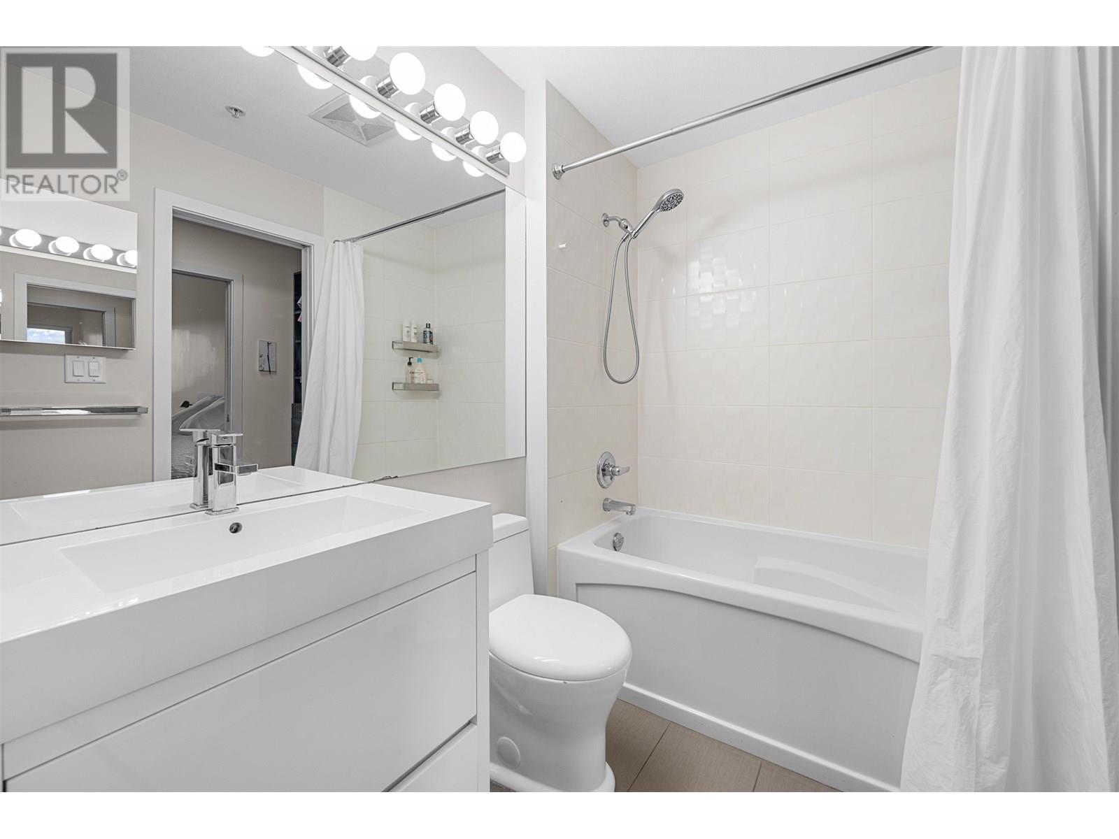 Ph15 688 E 17th Avenue, Vancouver, British Columbia  V5V 0A8 - Photo 17 - R3013889