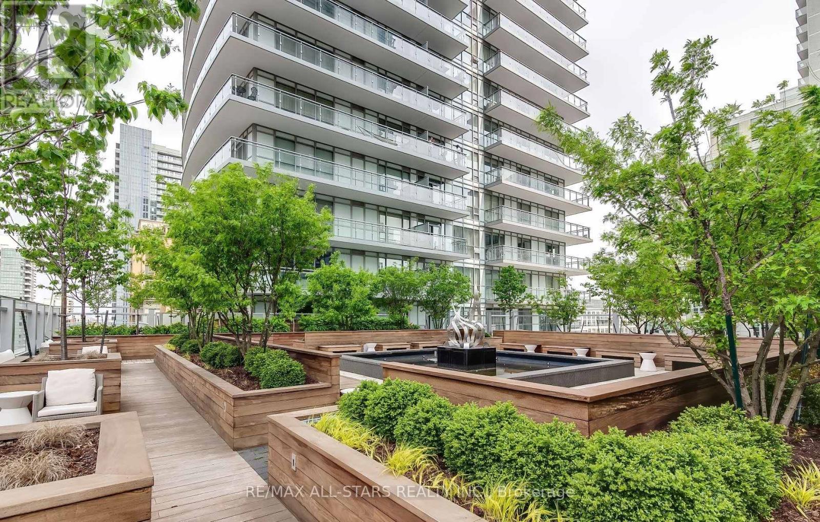 1011 - 98 Lillian Street, Toronto, Ontario  M4S 0A5 - Photo 17 - C12211303