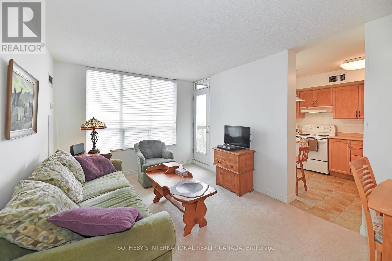 1605 - 35 Merton Street, Toronto, Ontario  M4S 3G4 - Photo 11 - C12211308